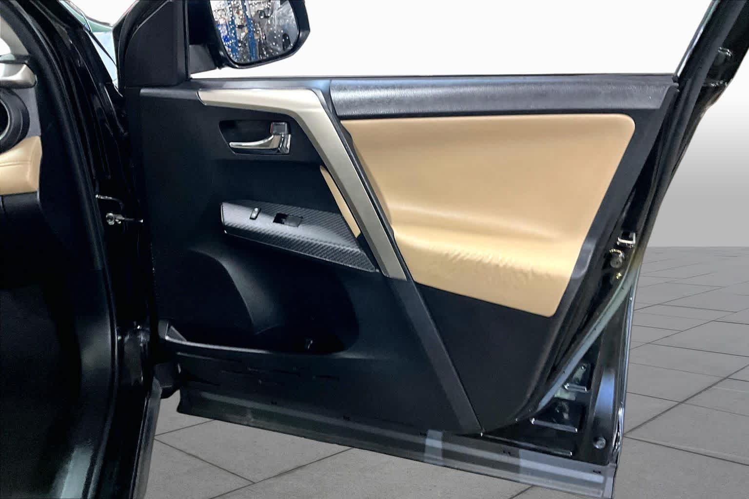 Used 2015 Black Toyota Limited image 22