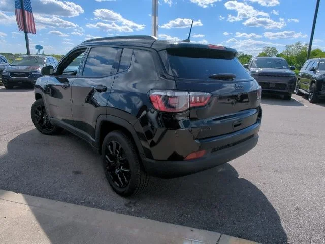 New 2026 Black Jeep Latitude image 26