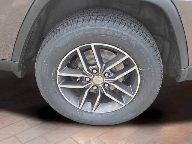 Used 2017 Gray Jeep Limited image 30