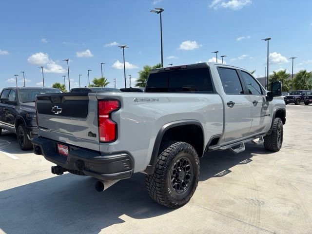 Used 2025 Gray Chevrolet ZR2 image 6