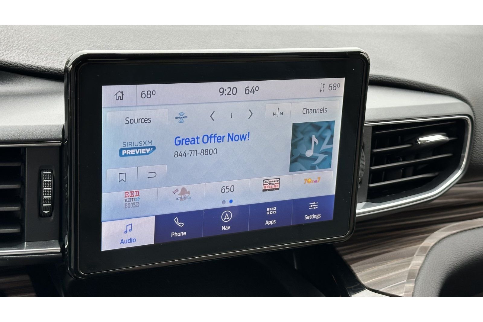 2022 Ford Explorer Limited - Photo 19