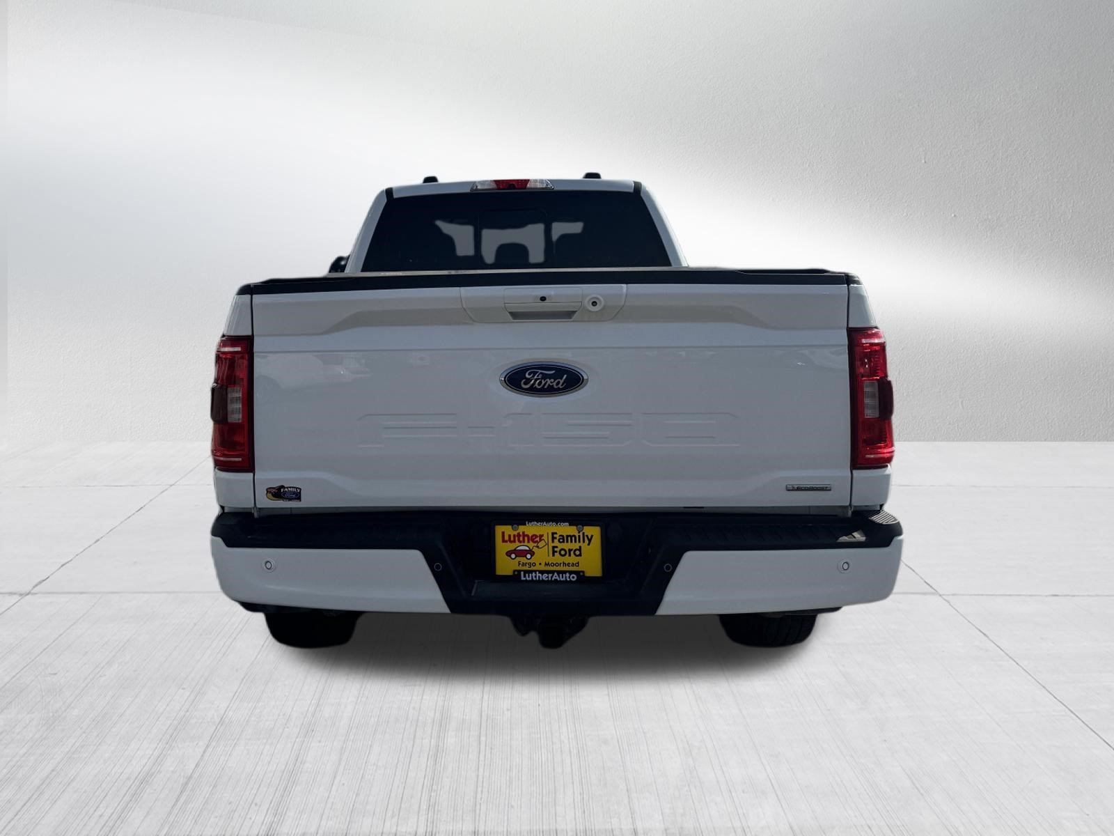 Certified Used 2022 Oxford White Ford XLT image 6