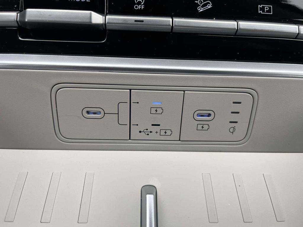 New 2026 White Hyundai SEL FWD image 66