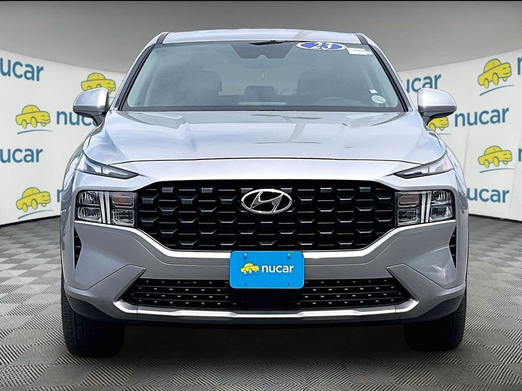 Used 2023 Silver Hyundai SE image 2
