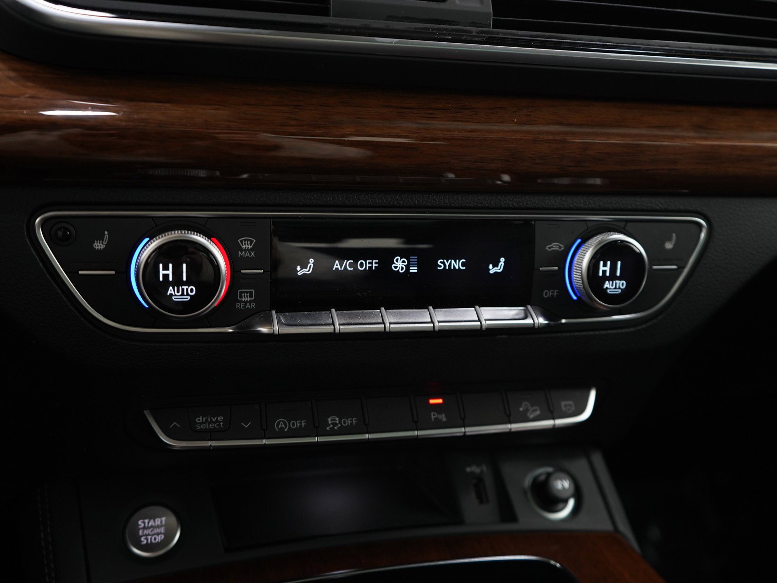 2023 Audi Q5 Premium Plus - Photo 26