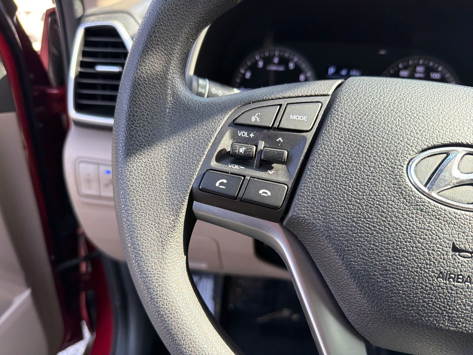 Used 2021 Crimson Hyundai Value image 15