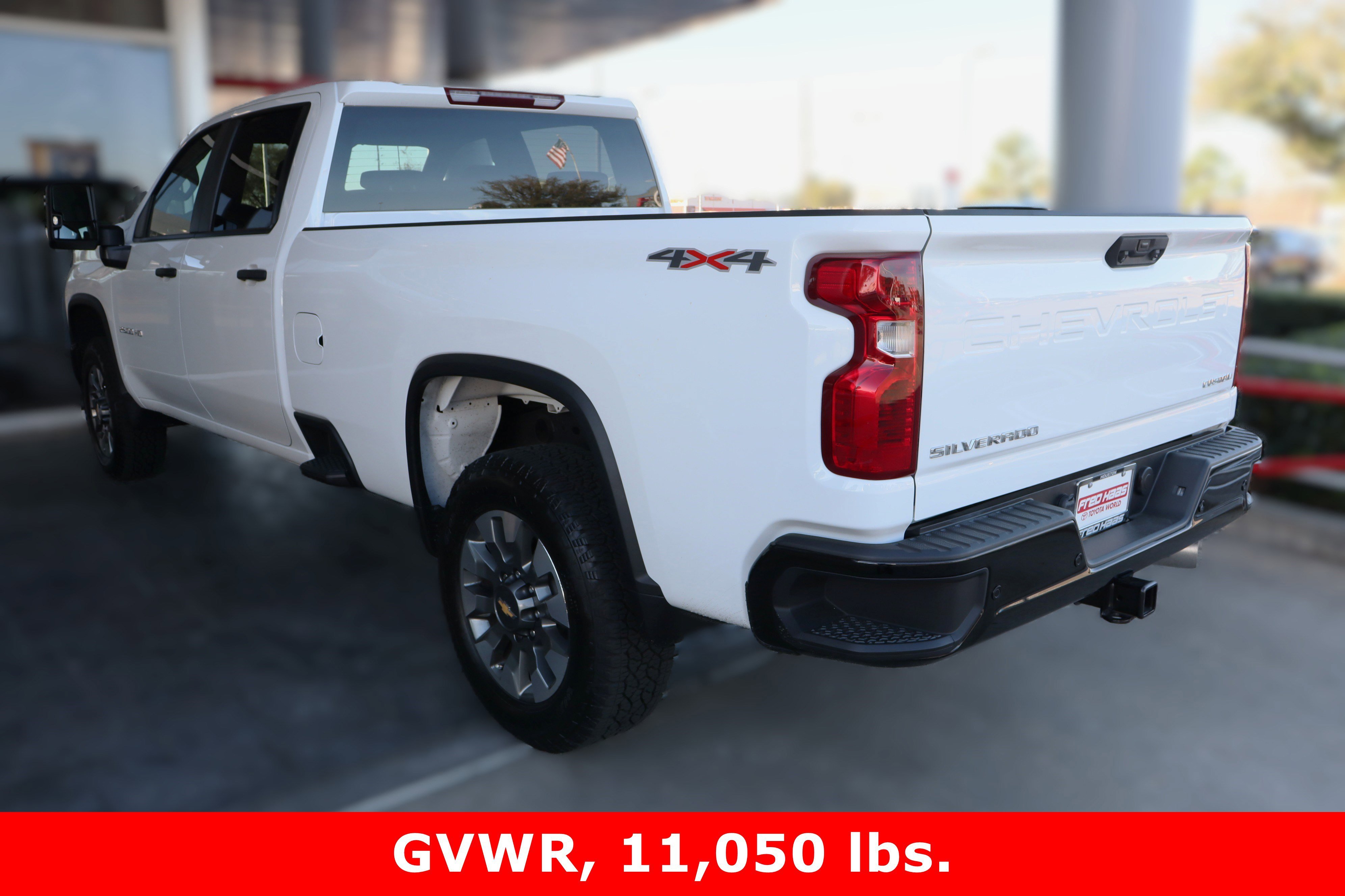 2025 Chevrolet Silverado 2500HD Custom - Photo 9