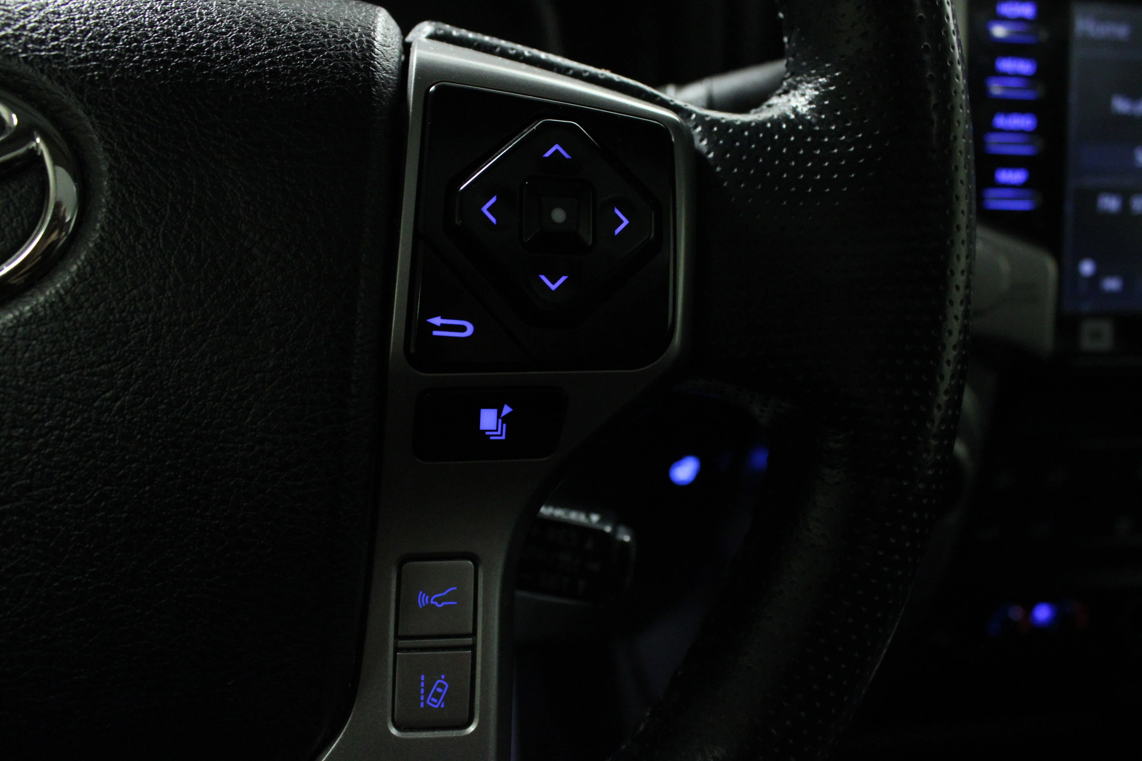 Used 2023 Blizzard Pearl Toyota Limited image 21