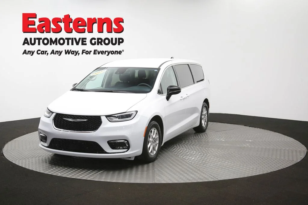 Used 2024 White Chrysler Touring L image 55