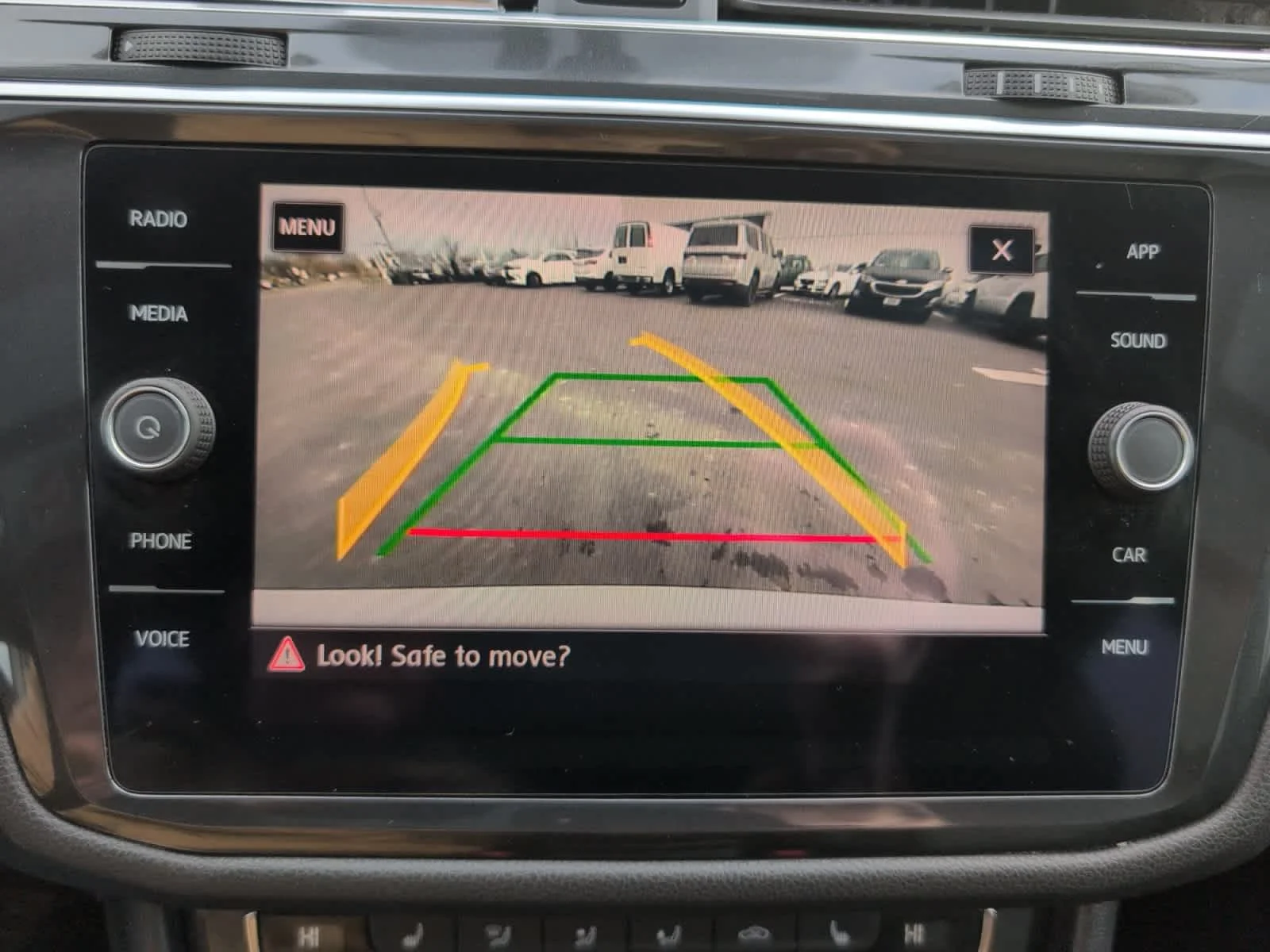 2018 Volkswagen Tiguan SE - Photo 34