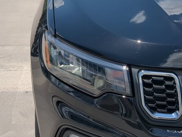 New 2026 Diamond Black Crystal Pearl-Coat Exterior Paint Jeep  image 10