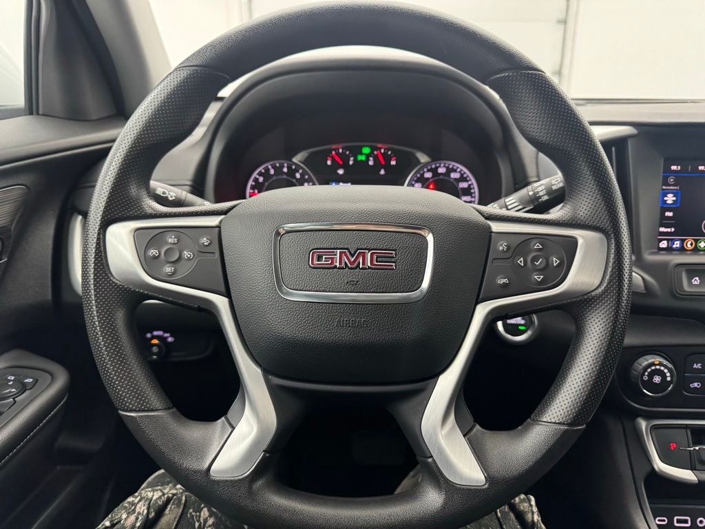 2024 GMC Terrain SLE - Photo 17