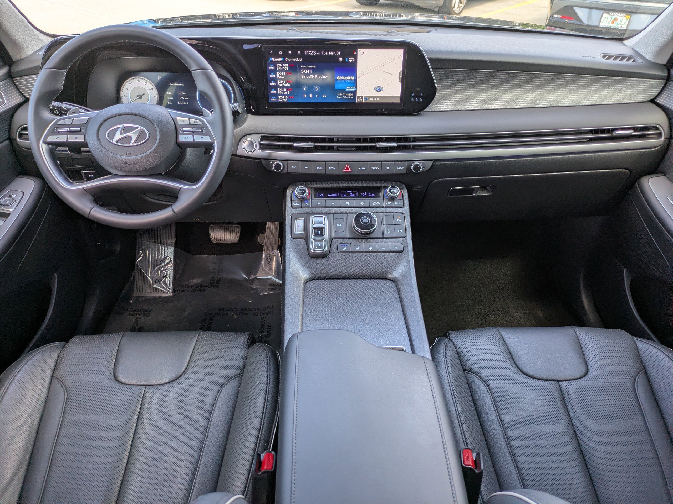 2025 Hyundai Palisade Limited - Photo 11