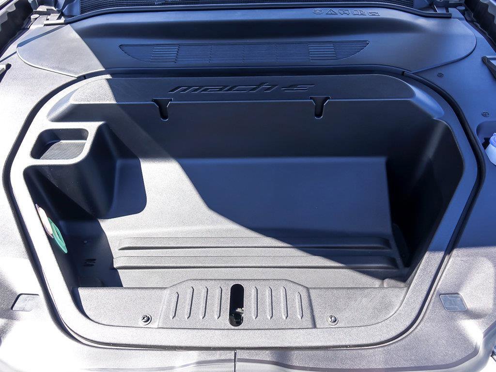 Used 2026 White Metallic Ford Premium image 34