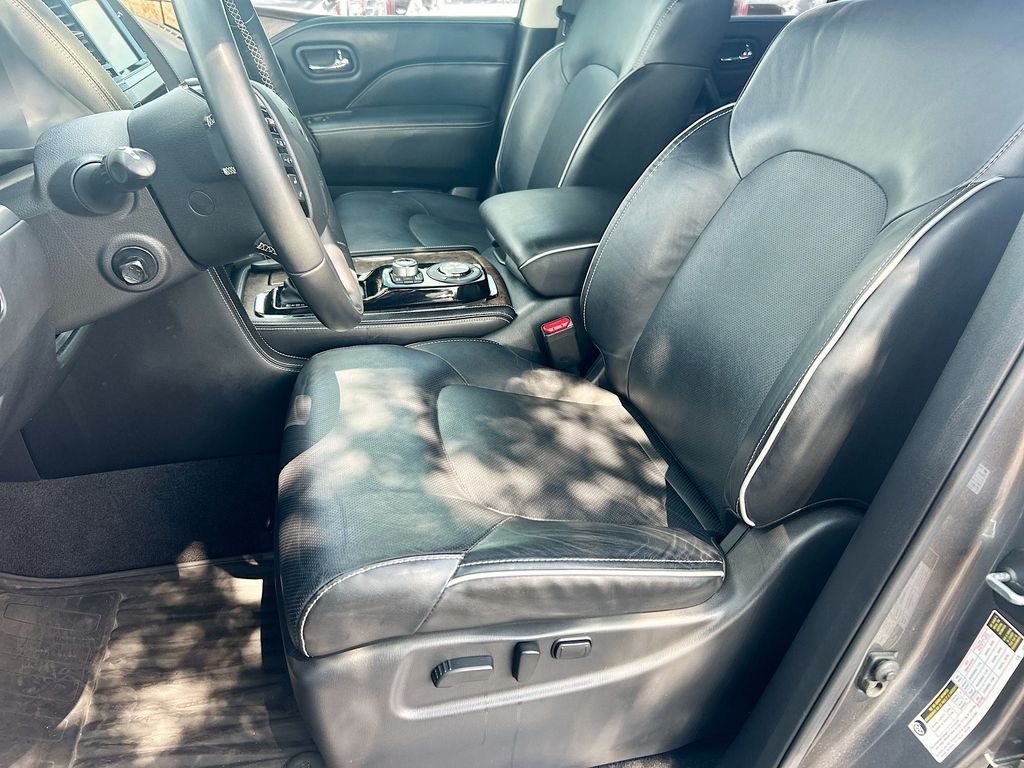 Used 2021 Graphite Shadow INFINITI PREMIUM SELECT image 22