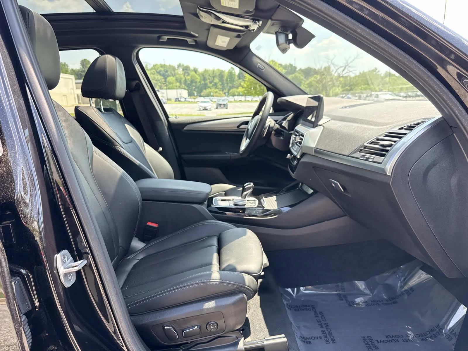 Used 2024 Black Sapphire Metallic BMW xDrive30i image 16