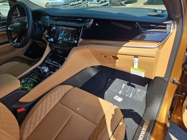 New 2026 Copper Shino Metallic Clear-Coat Exterior Paint Jeep Summit image 17
