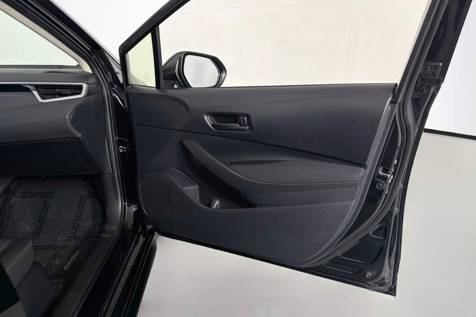 Used 2023 BLACK Toyota Hybrid LE image 22