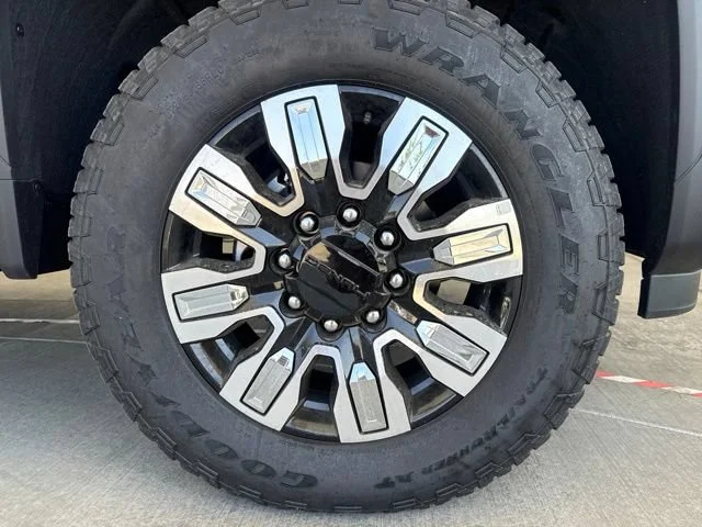 2026 GMC Sierra 2500HD Denali - Photo 11