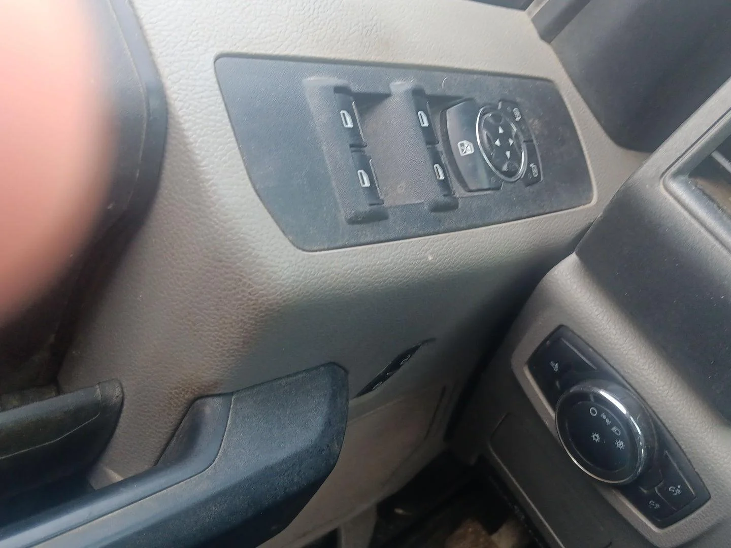 Used 2021 Oxford White Ford XL image 21