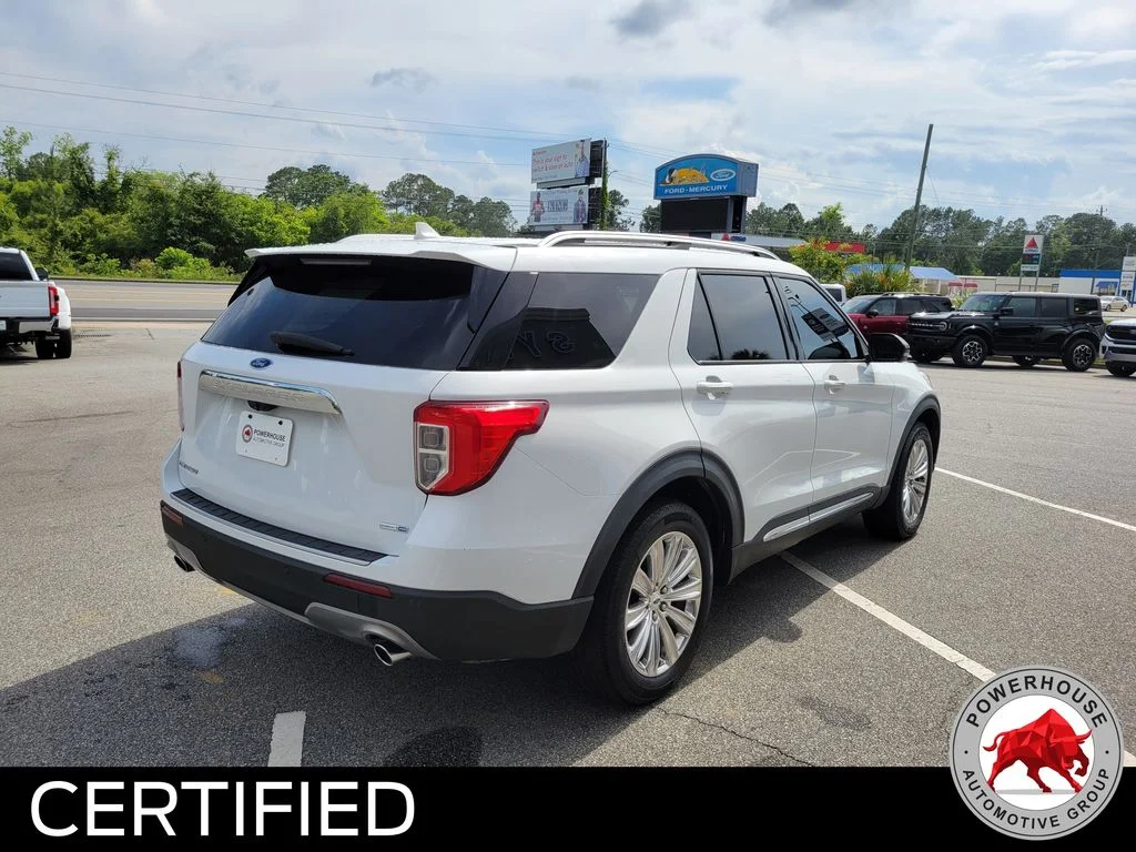 Used 2020 White Ford Limited image 6
