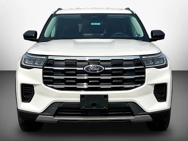 New 2026 Star White Metallic Tri-Coat Ford Active image 51