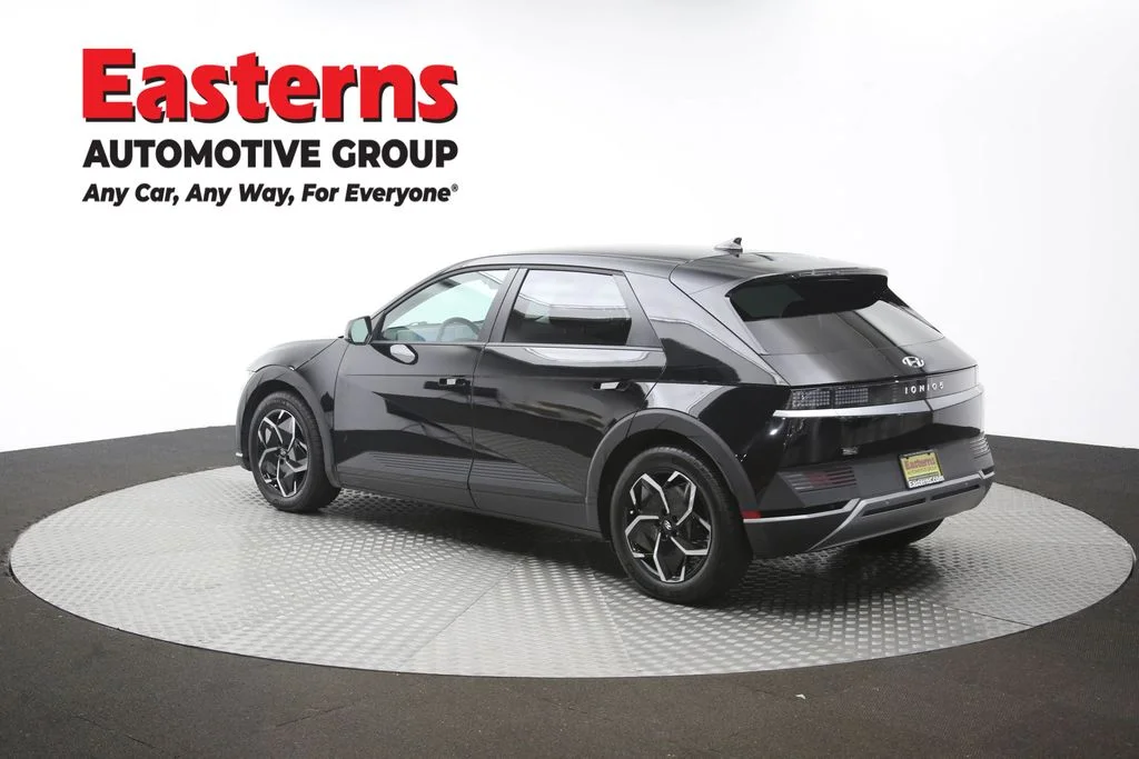 Used 2024 Black Hyundai SEL image 60