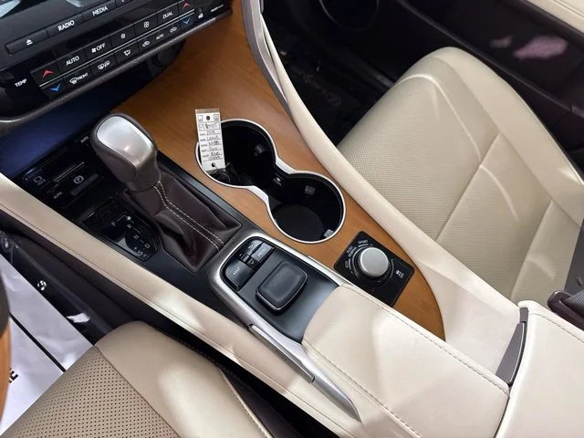 Used 2019  Lexus 350 image 22