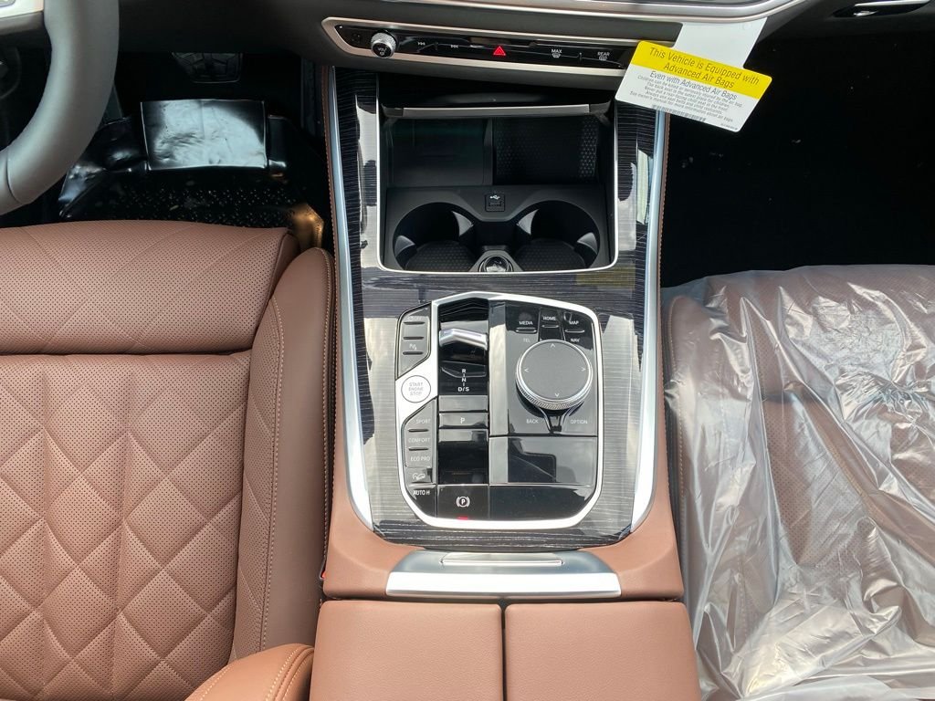 New 2026 Dravit Grey Metallic BMW xDrive40i image 10