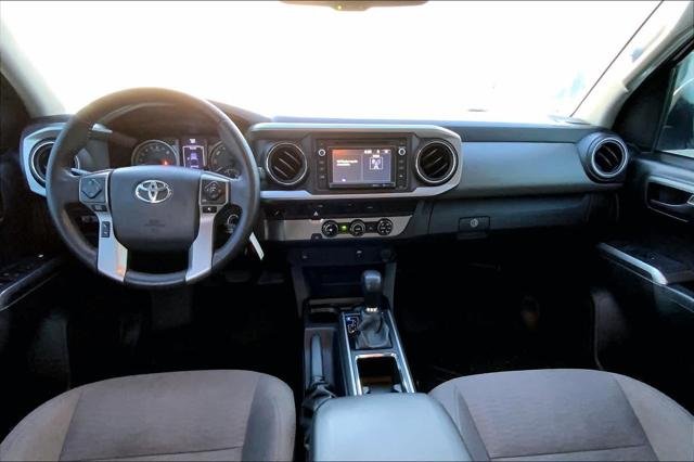 Certified Used 2017 SUPER WHITE Toyota  image 15