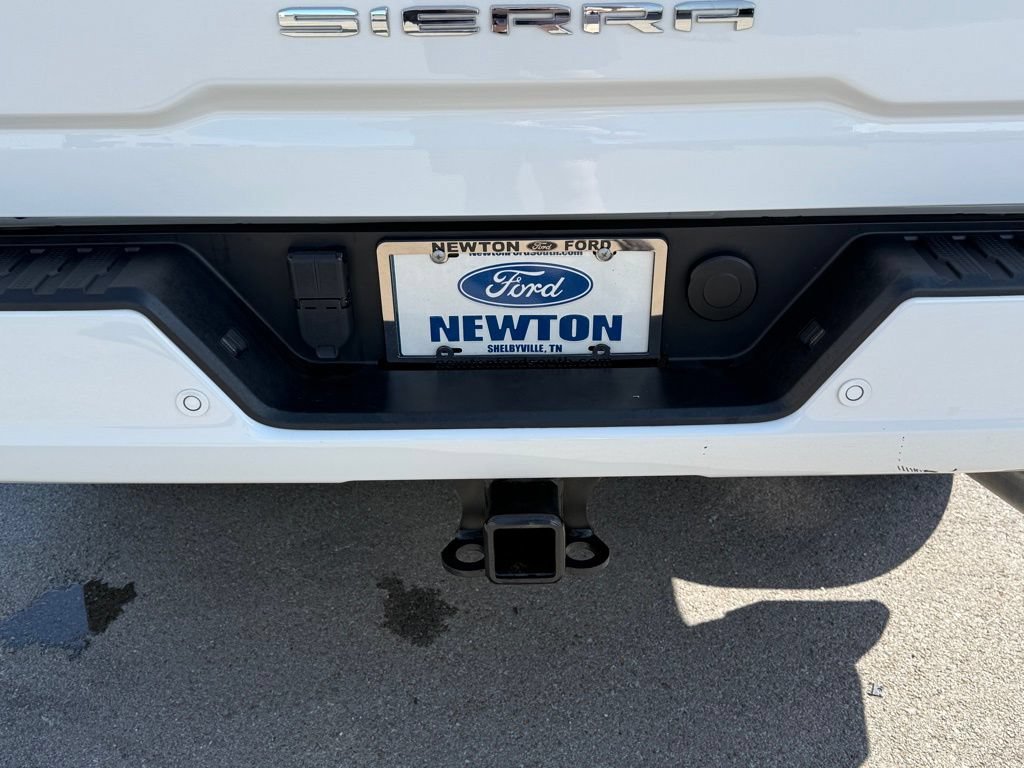 Used 2024 Summit White GMC AT4 image 37