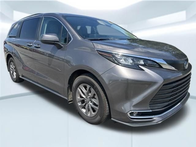 Used 2024 Gray Toyota XLE image 3