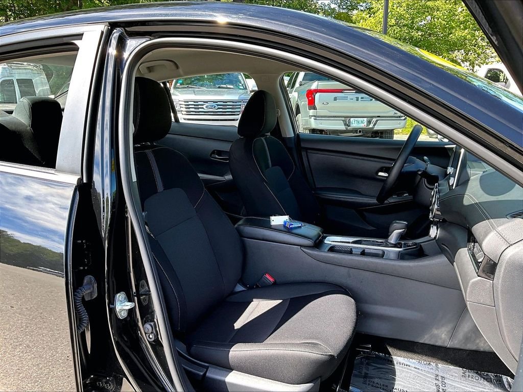 Used 2024 Super Black Nissan SV image 11