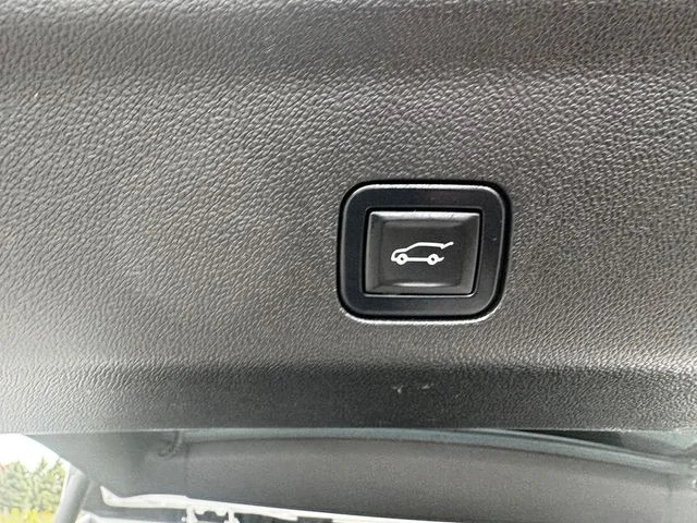 Certified Used 2021 White GMC AT4 image 19