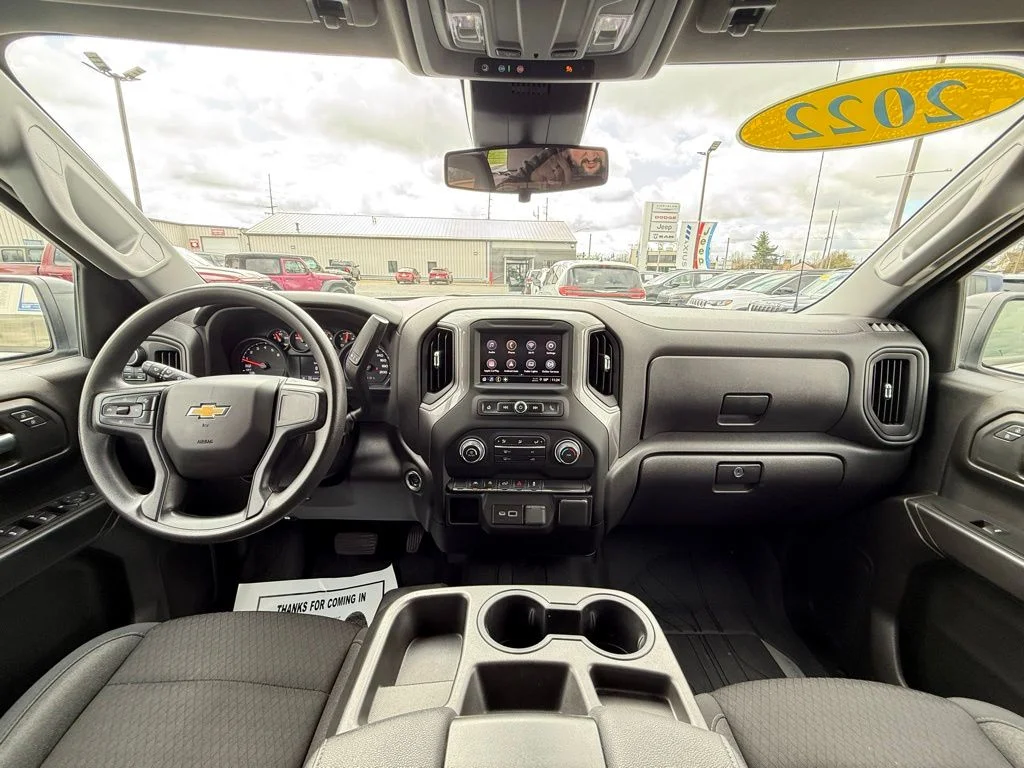 Used 2022  Chevrolet Custom image 28