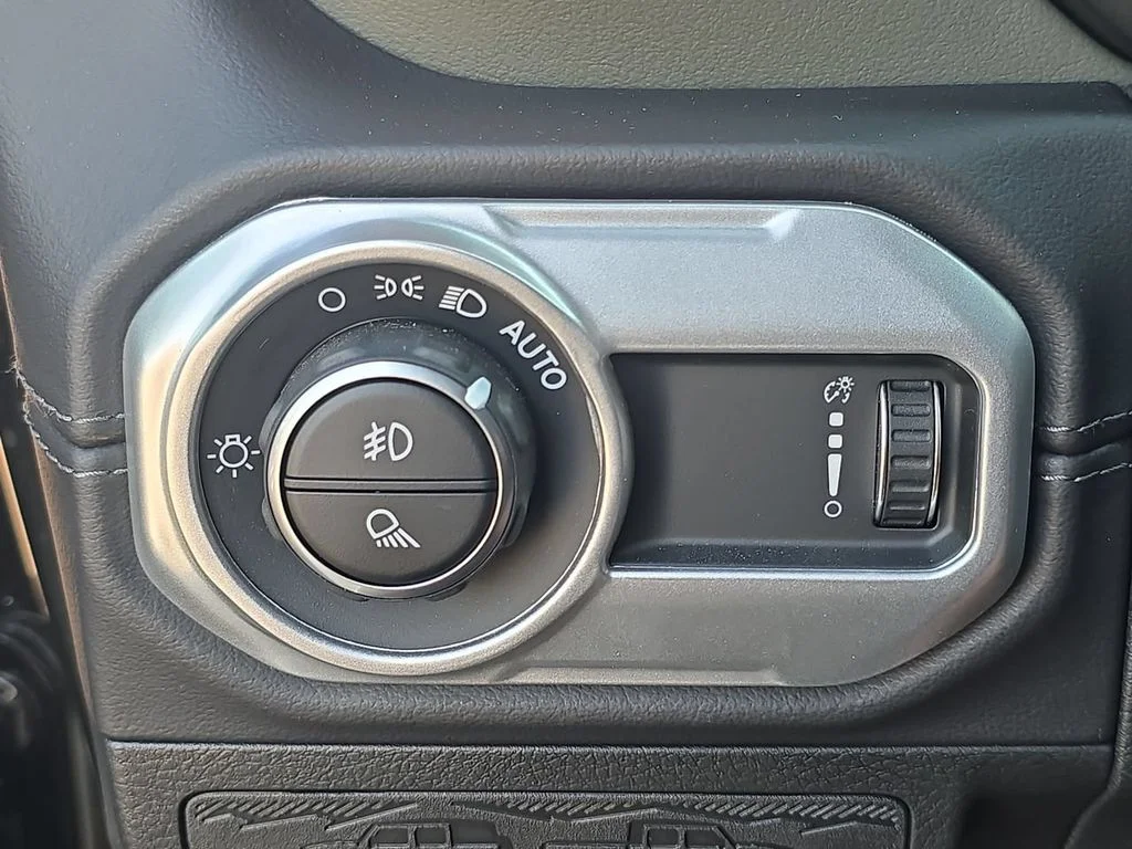 Certified Used 2024 Black Jeep Mojave image 18