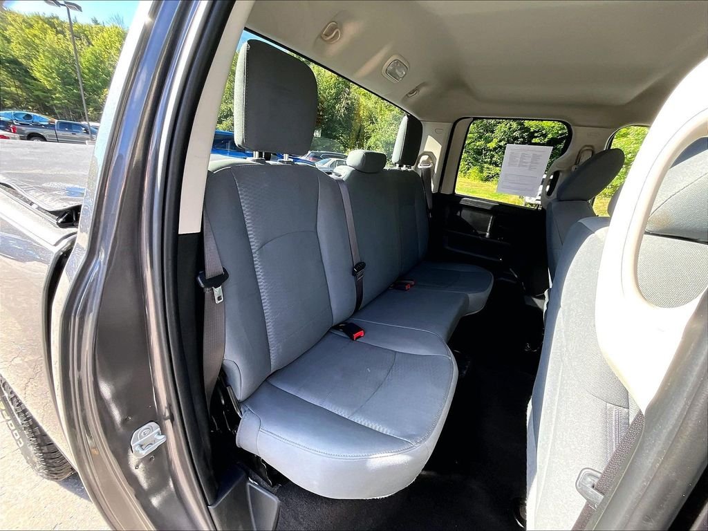 Used 2019 Granite Crystal Metallic Clearcoat Ram Express image 16
