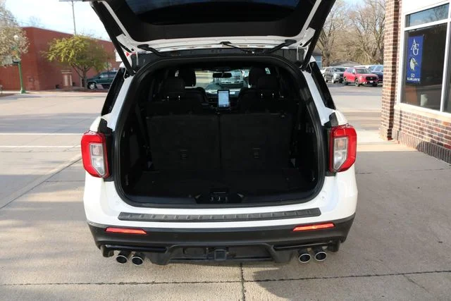 Used 2020 White Ford ST image 22