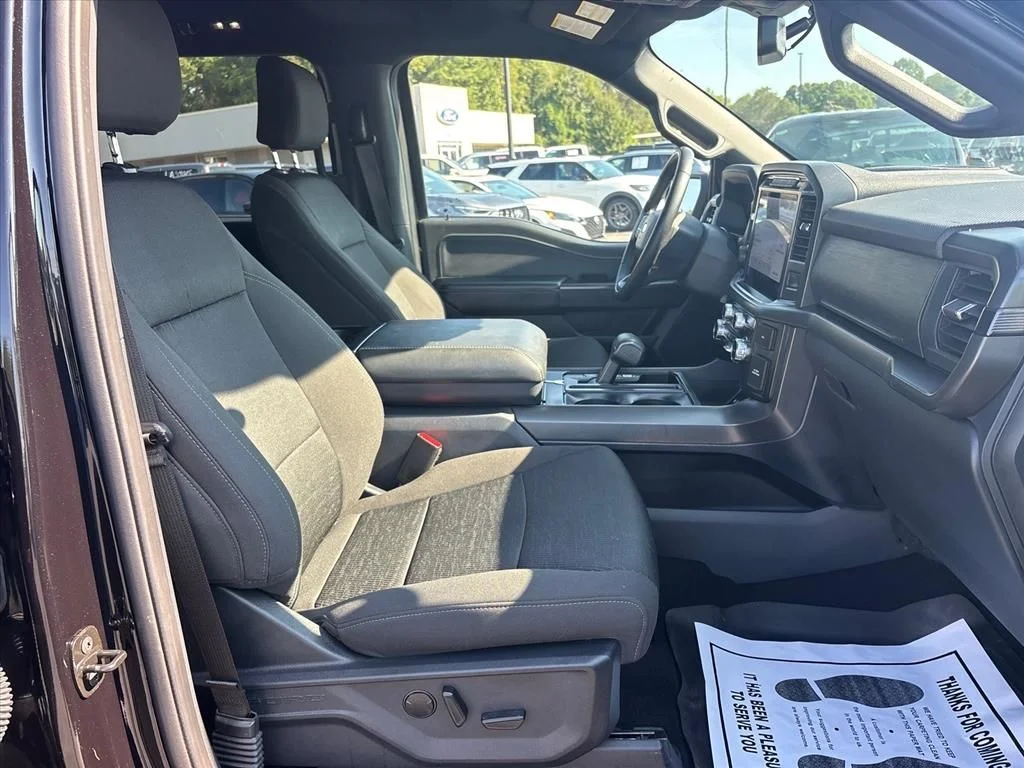 Used 2024 Black Ford XLT image 13
