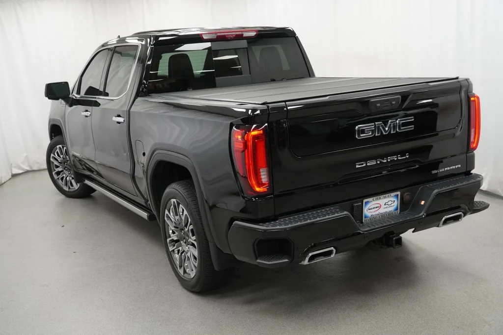 Used 2025 Onyx Black GMC Denali Ultimate image 44