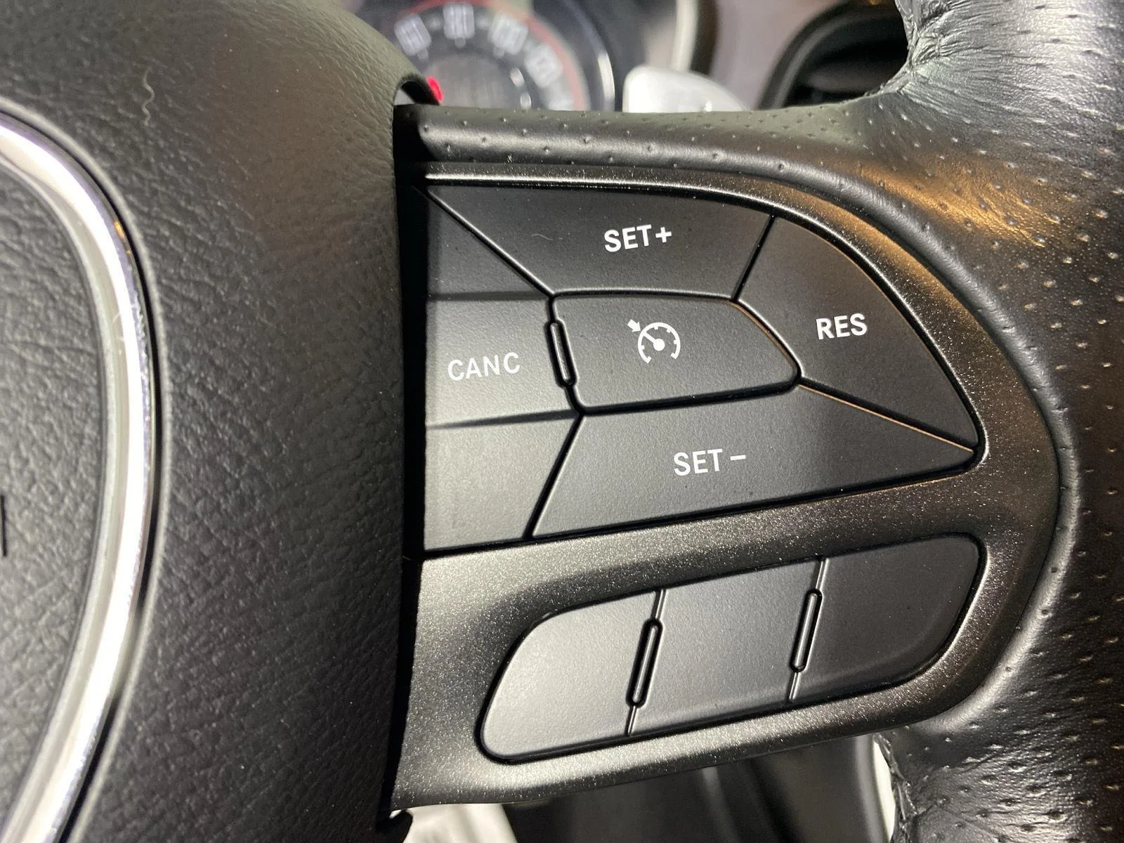 Used 2021 Go Mango Dodge R/T image 23