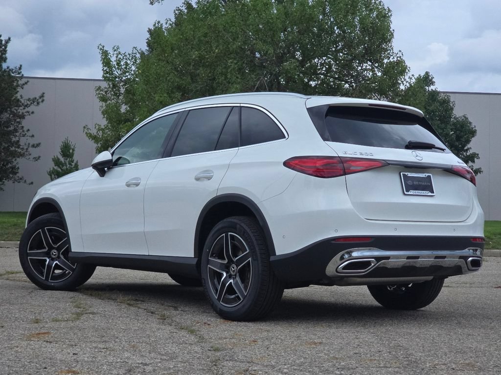 New 2027 Polar White Mercedes-Benz GLC 300 image 53