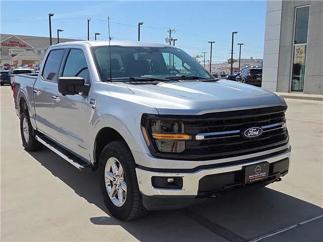 Used 2024 Iconic Silver Metallic Ford XLT 4x4 SuperCrew Cab 5.5 ft. box 145 in. WB image 6