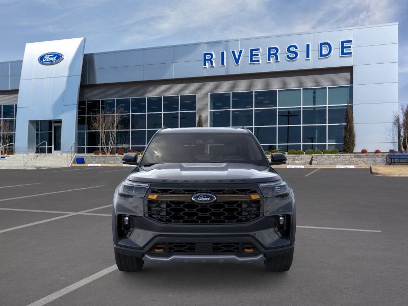 New 2026 Agate Black Metallic Ford Tremor® image 7