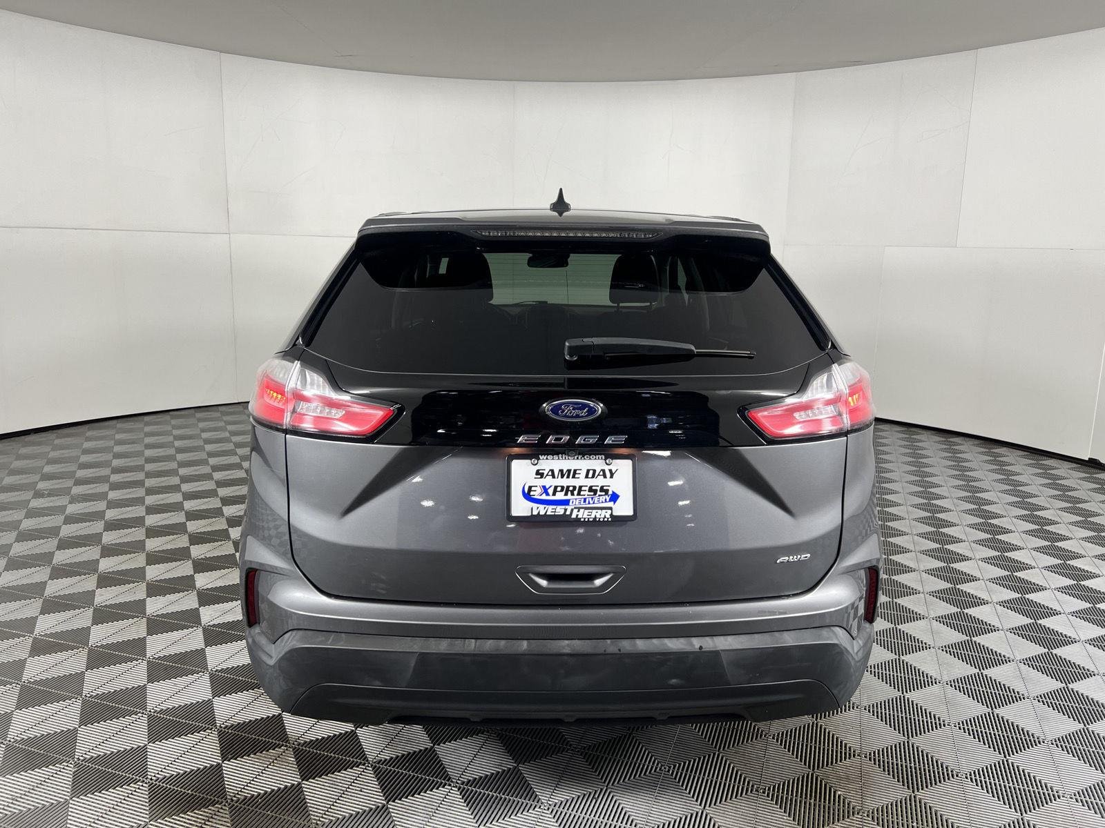 Used 2023 Carbonized Gray Ford SE image 5