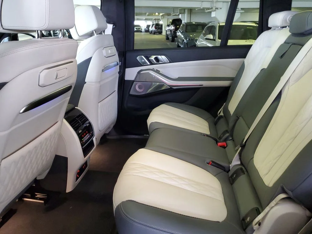 New 2026 Black Sapphire Metallic BMW ALPINA XB7 image 11