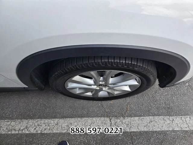 Used 2014 White Mazda Grand Touring image 6