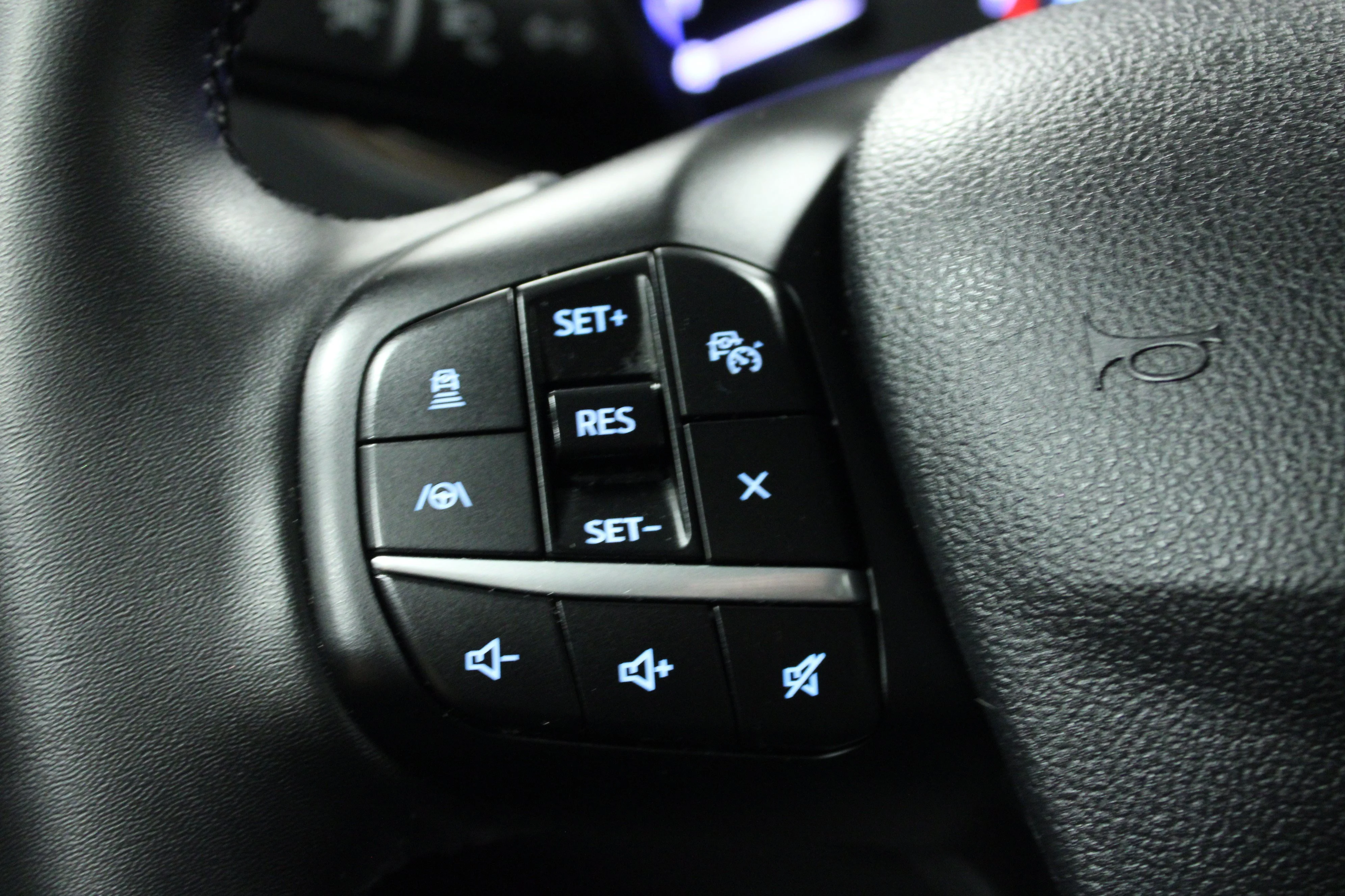 Used 2024 Azure Gray Metallic Ford Outer Banks image 20