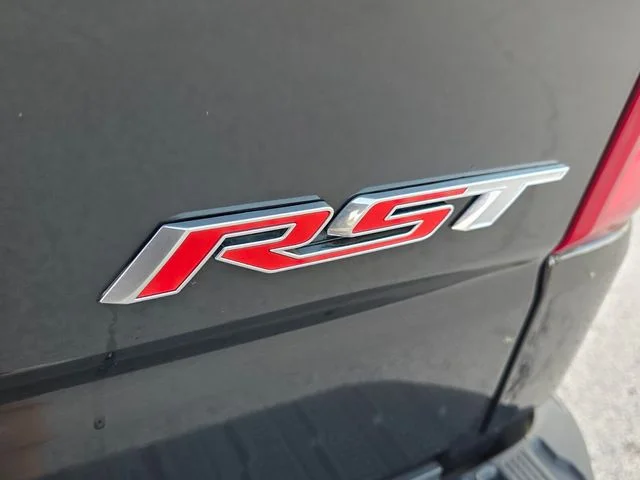 Used 2025 Black Chevrolet RST image 13