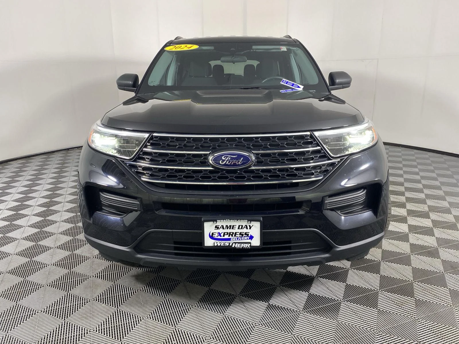 Used 2024 Agate Black Ford XLT image 19